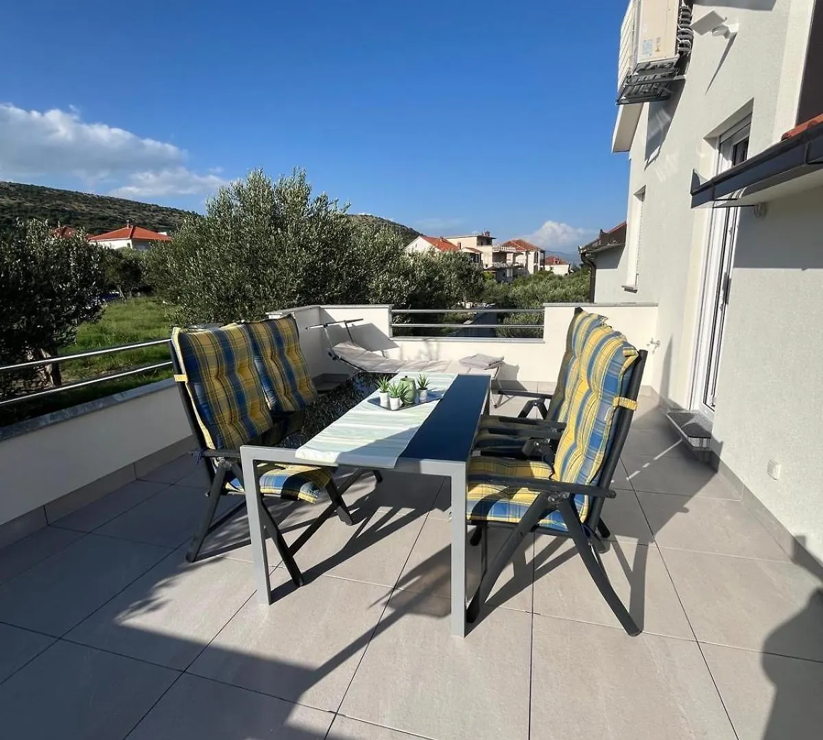 Apartments Julia Trogir